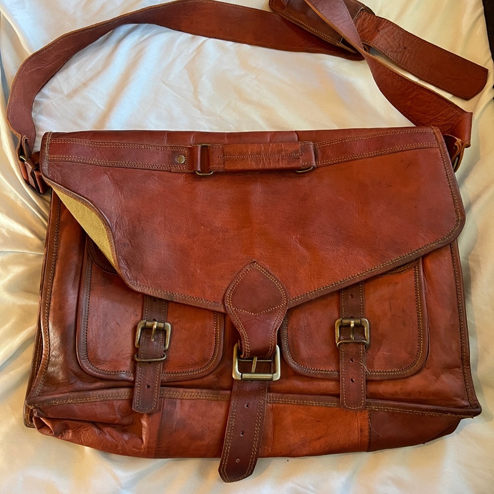 Vintage Style Leather Messenger Bag